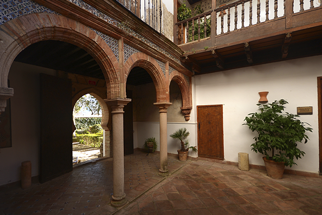 Palacio de Mondragón